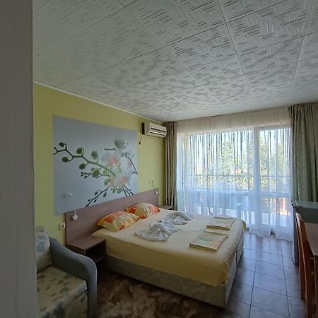 Morska Zvezda Guest House Csernomorec Kültér fotó
