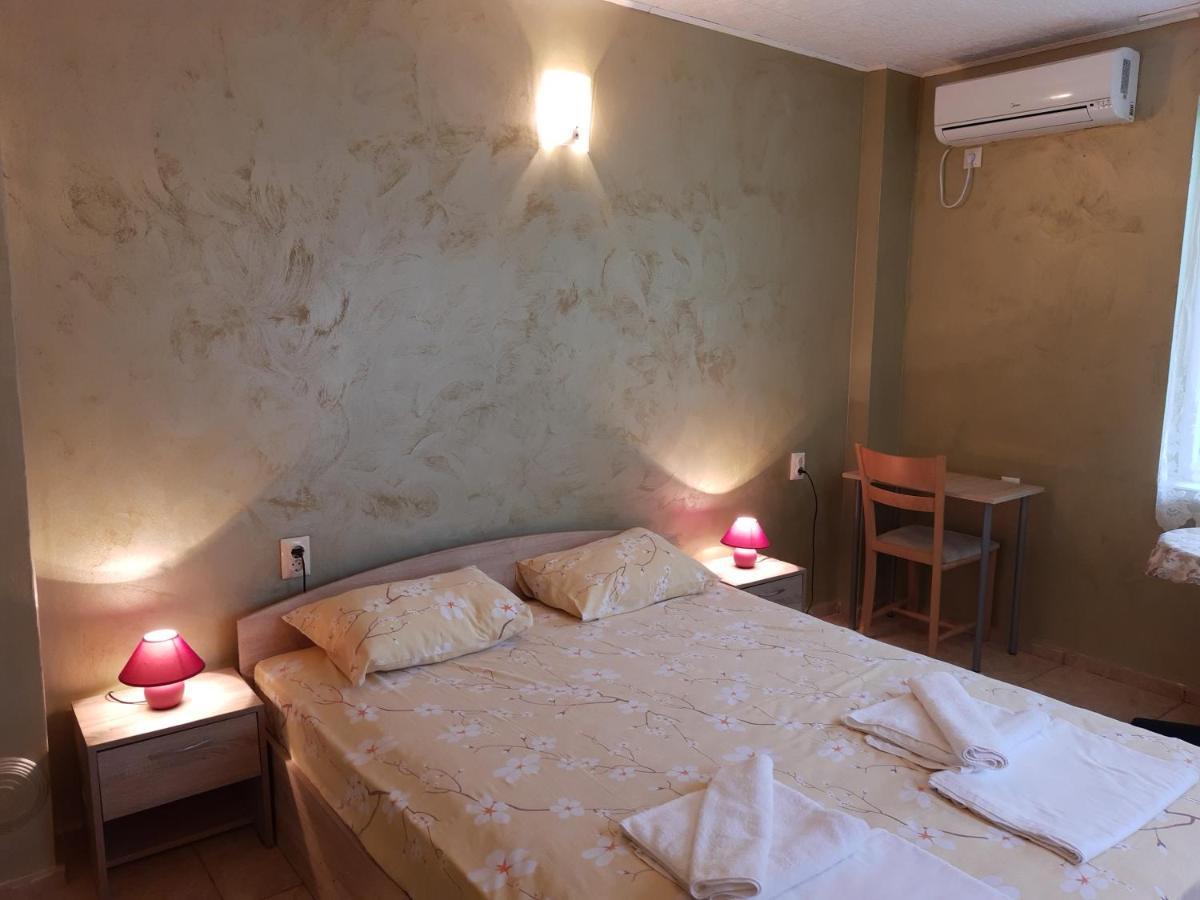 Morska Zvezda Guest House Csernomorec Kültér fotó