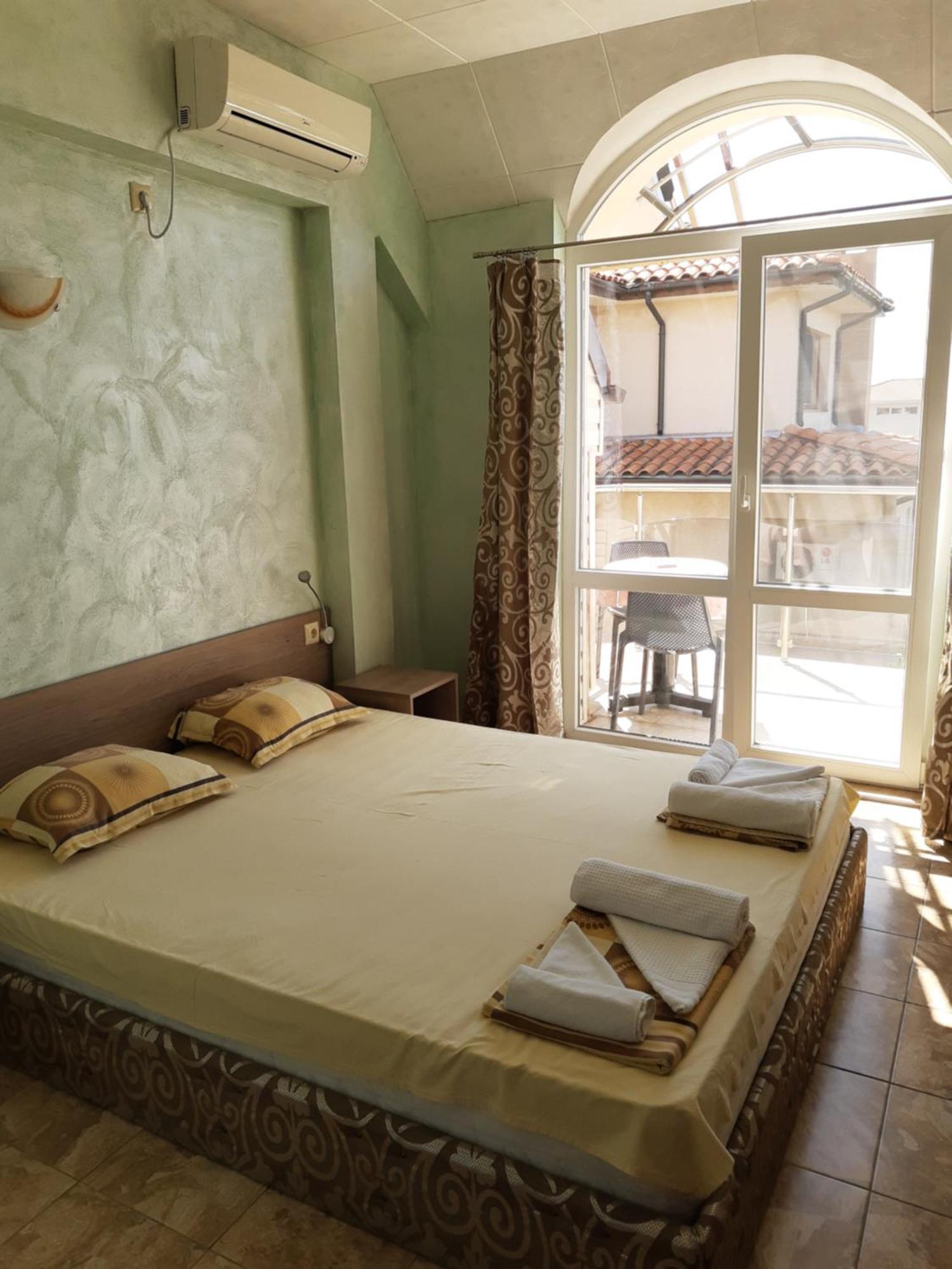 Morska Zvezda Guest House Csernomorec Kültér fotó